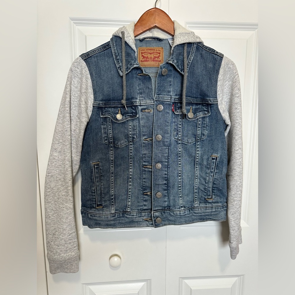 Levi’s Women’s Hybrid Jacket